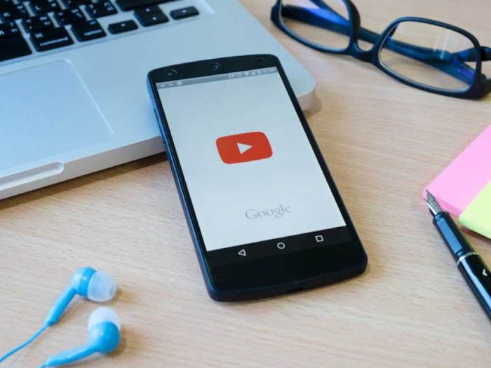 Cara Agar YouTube Tetap Berjalan Saat Buka Aplikasi Lain