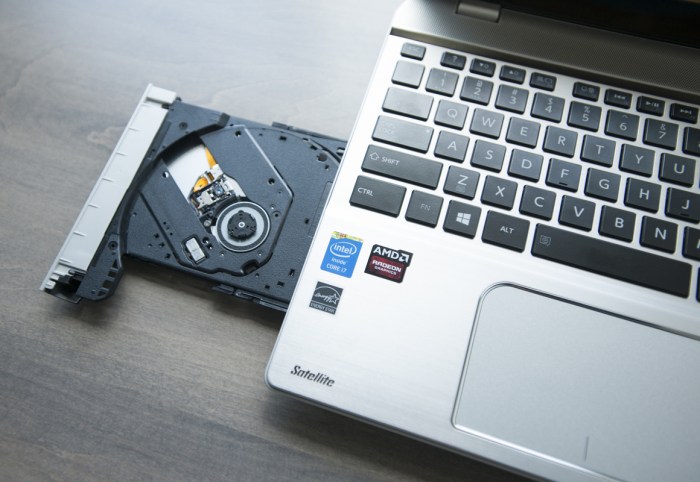 Cara Mudah Install Ulang Laptop Tanpa CD ROM Bawaan 550 Kata